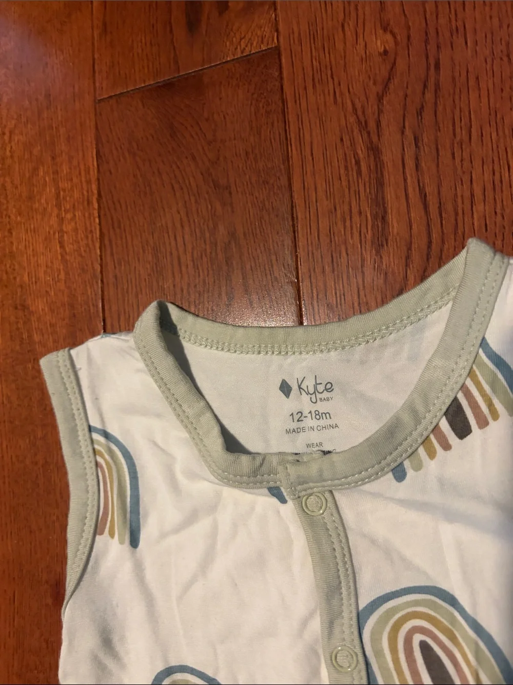Kyte Baby sleeveless snap romper, aloe rainbow, 12-18 months